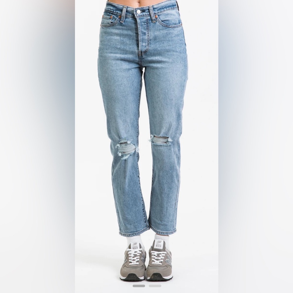 Women's Levis Jeans
